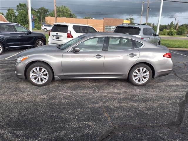 2011 INFINITI M37 x