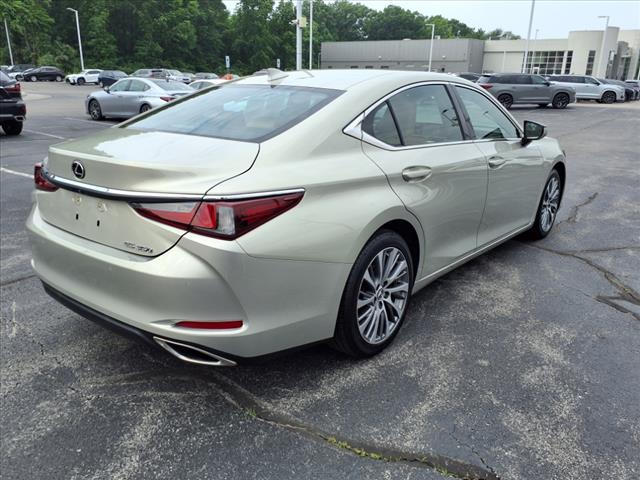 2019 Lexus ES 350 Base