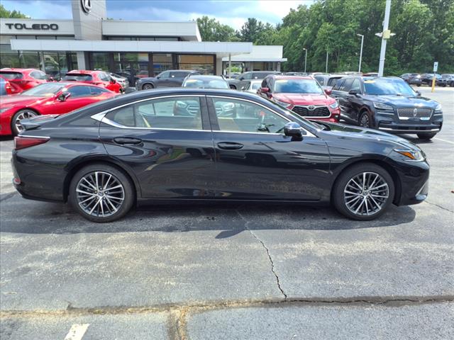 2023 Lexus ES 350 Base