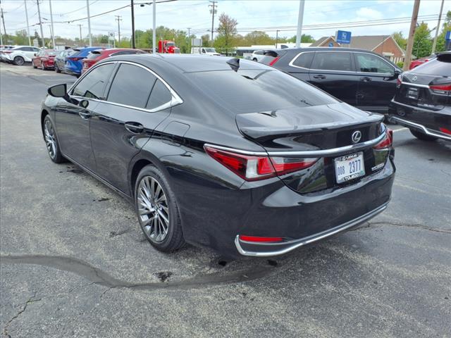 2024 Lexus ES 300h Ultra Luxury