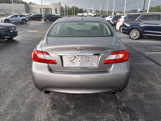 2011 INFINITI M37 x