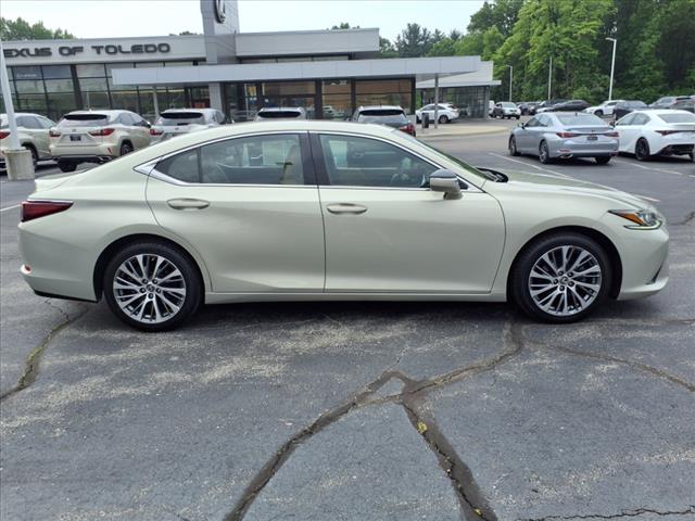 2019 Lexus ES 350 Base