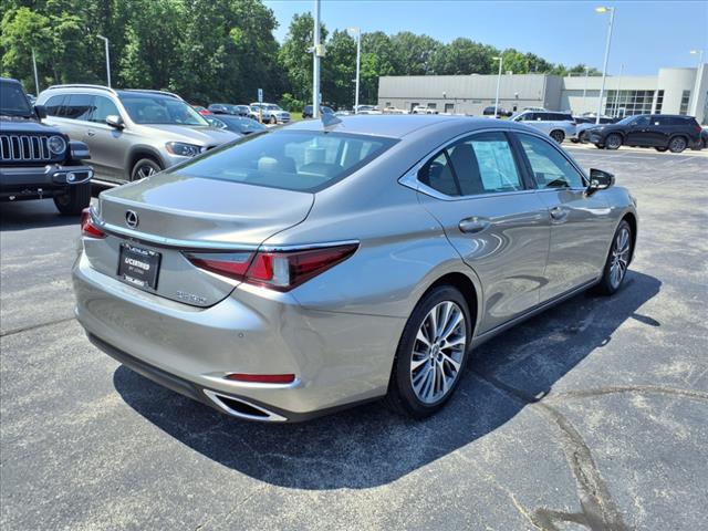 2019 Lexus ES 350 Base