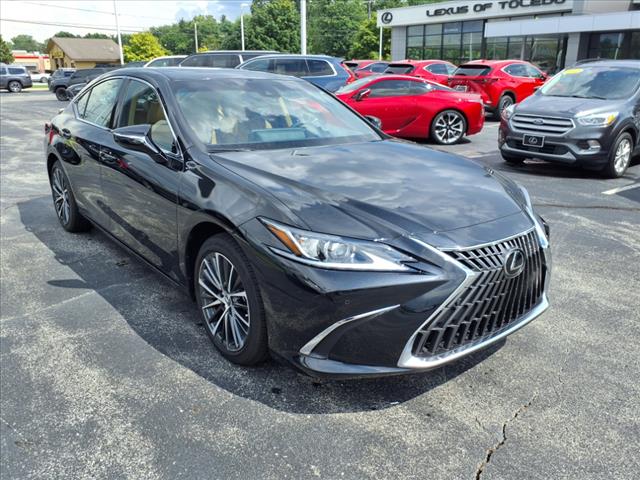 2023 Lexus ES 350 Base