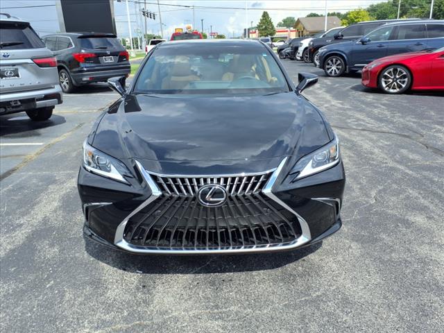 2023 Lexus ES 350 Base