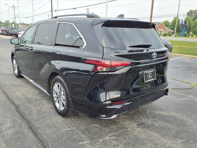 2022 Toyota Sienna XSE 7-Passenger