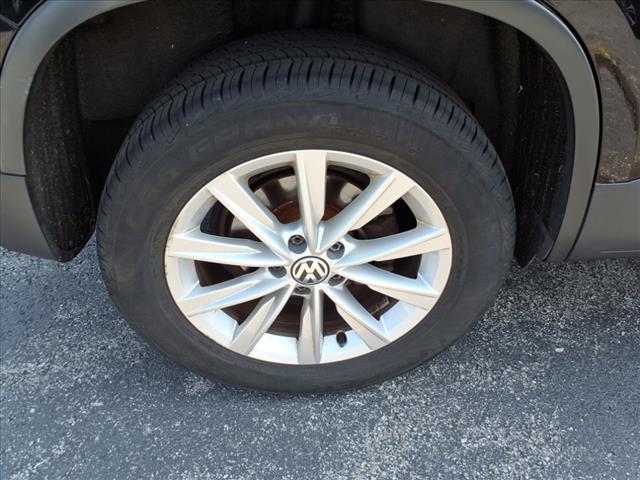 2017 Volkswagen Tiguan 2.0T Limited S 4Motion