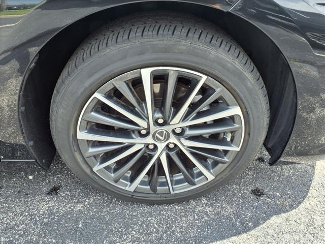 2023 Lexus ES 350 Base