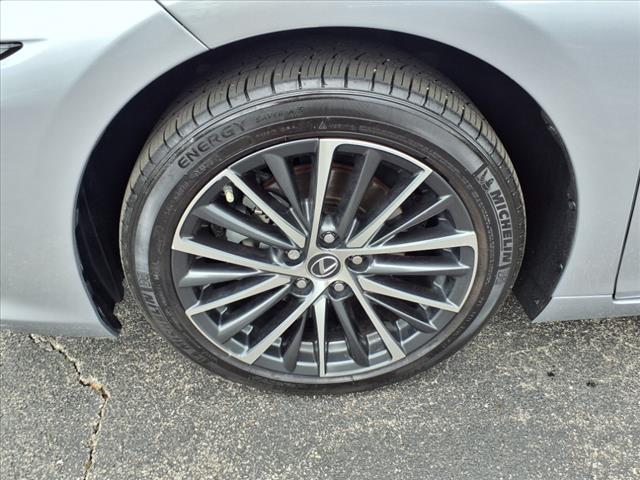 2022 Lexus ES 350 Base