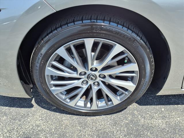 2019 Lexus ES 350 Base