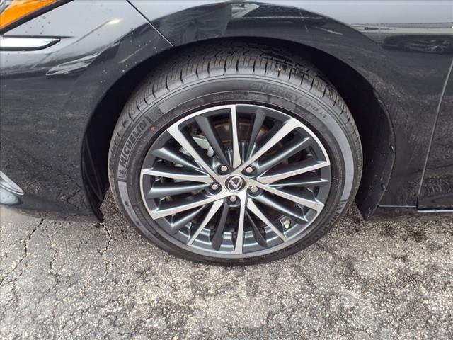 2024 Lexus ES 350 Base