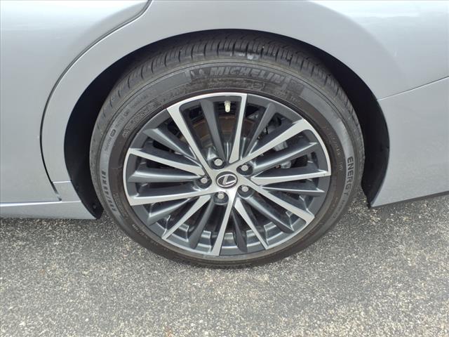 2022 Lexus ES 350 Base