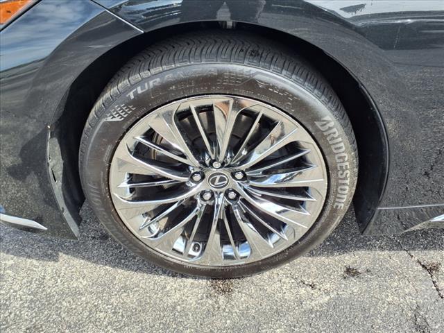 2023 Lexus LS 500 Base