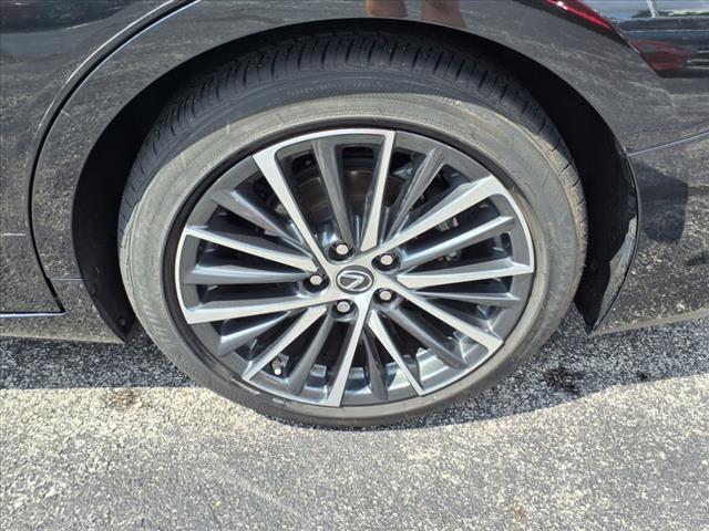 2023 Lexus ES 350 Base