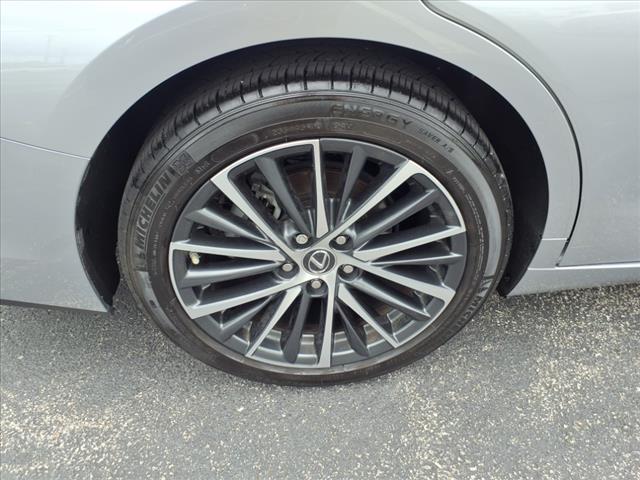 2022 Lexus ES 350 Base