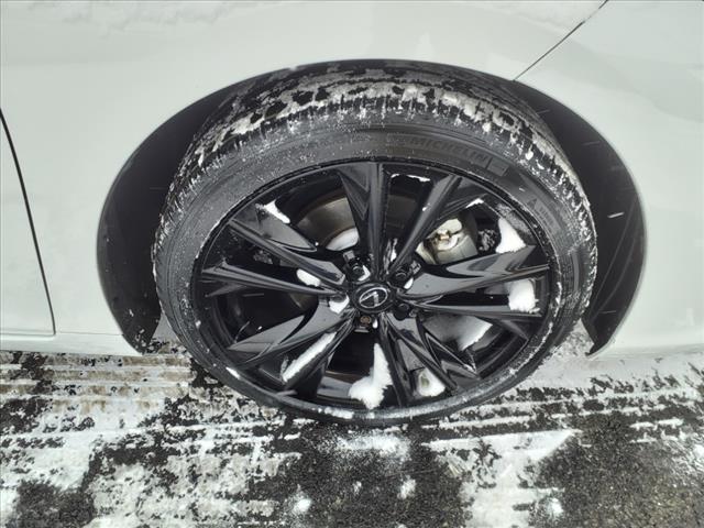 2022 Lexus ES 300h F SPORT