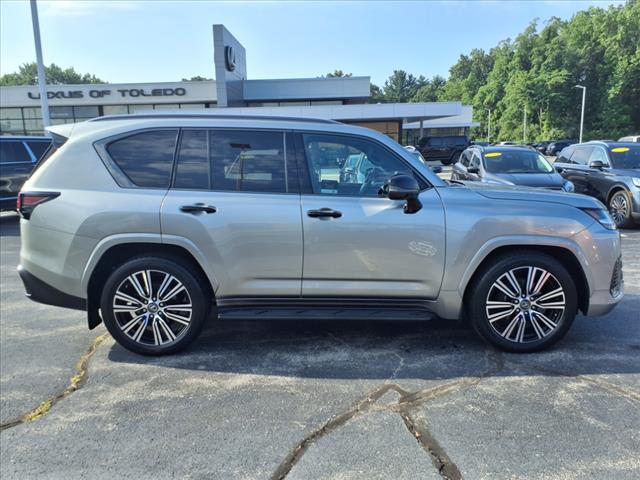 2023 Lexus LX 600 Luxury
