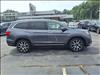 2021 Honda Pilot Touring w/Rear Captain's Chairs