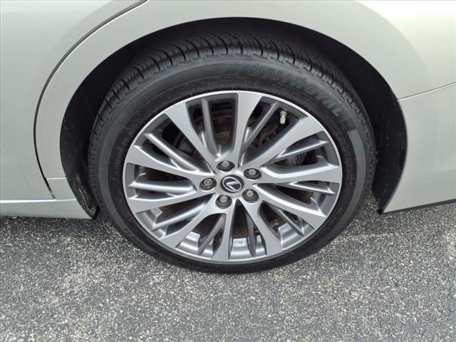 2019 Lexus ES 350 Base