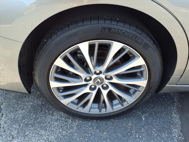 2019 Lexus ES 350 Base