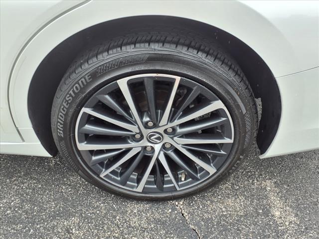 2022 Lexus ES 250 Base