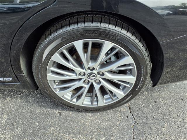 2020 Lexus ES 300h Base