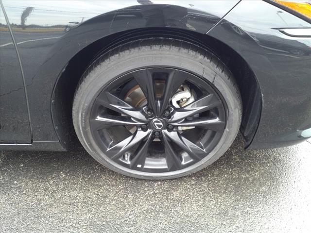 2024 Lexus ES 350 F SPORT Handling