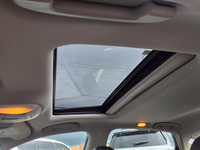 2011 INFINITI M37 x