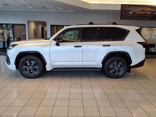 2025 Lexus LX 700h 