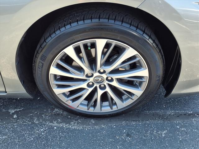 2019 Lexus ES 350 Base