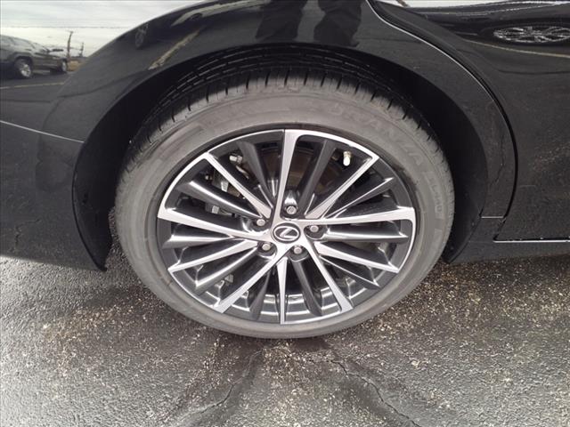 2024 Lexus ES 300h Base