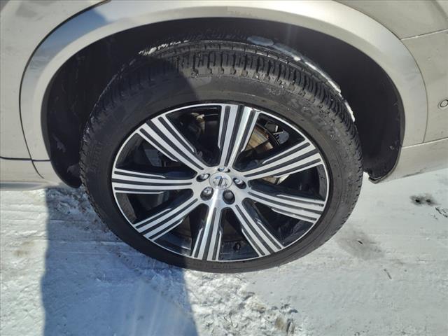 2024 Volvo XC90 B6 Ultimate Bright Theme 7P