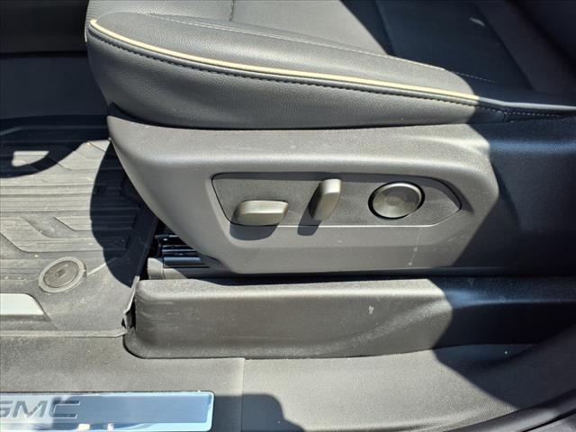 2025 GMC Yukon XL Elevation