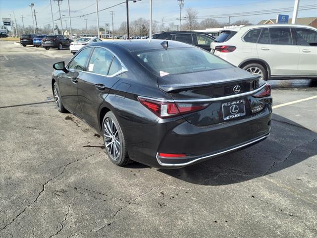 2025 Lexus ES 300h 300h