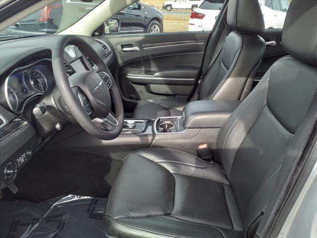 2023 Chrysler 300 Touring L