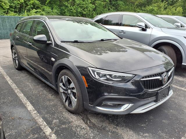 2020 Buick Regal TourX Essence