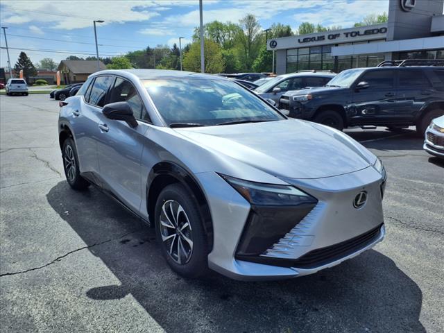 2025 Lexus RZ 300e 300e Premium