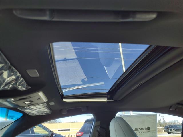 2025 Lexus ES 350 ES 350 F SPORT Handling
