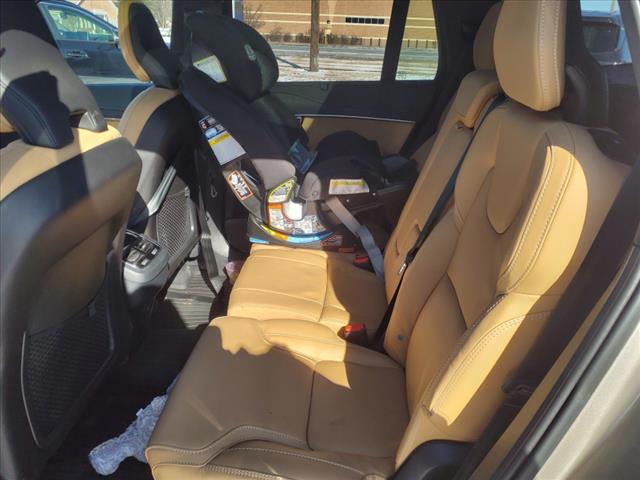 2024 Volvo XC90 B6 Ultimate Bright Theme 7P