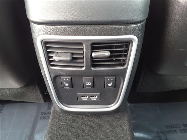 2023 Chrysler 300 Touring L