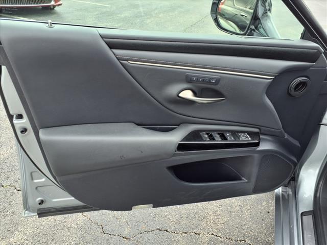 2022 Lexus ES 350 Base