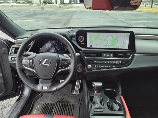 2024 Lexus ES 350 F SPORT Handling