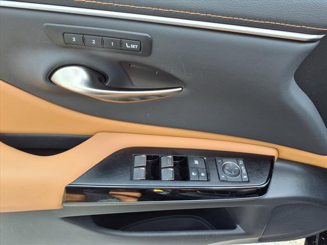 2023 Lexus ES 350 Base