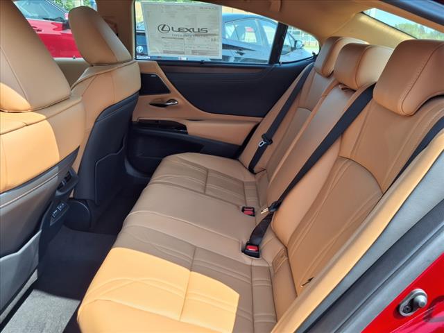 2025 Lexus ES 300h 300h Ultra Luxury