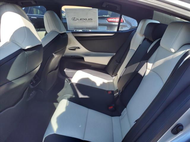 2025 Lexus ES 350 ES 350 F SPORT Handling