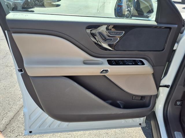 2023 Lincoln Aviator Standard