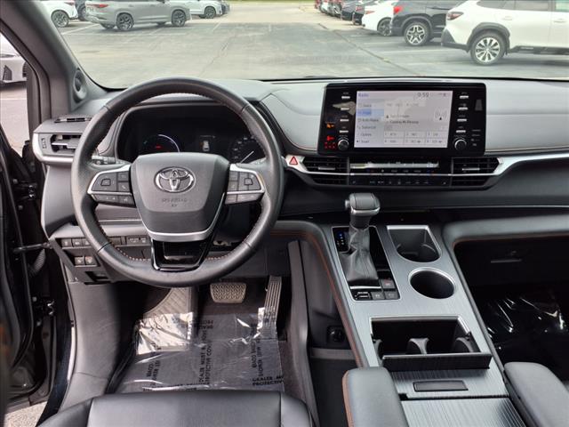 2022 Toyota Sienna XSE 7-Passenger