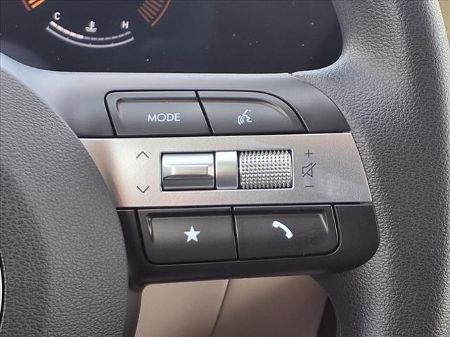 2025 Hyundai TUCSON SE