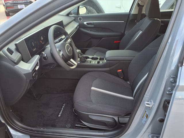 2025 Hyundai SONATA SE