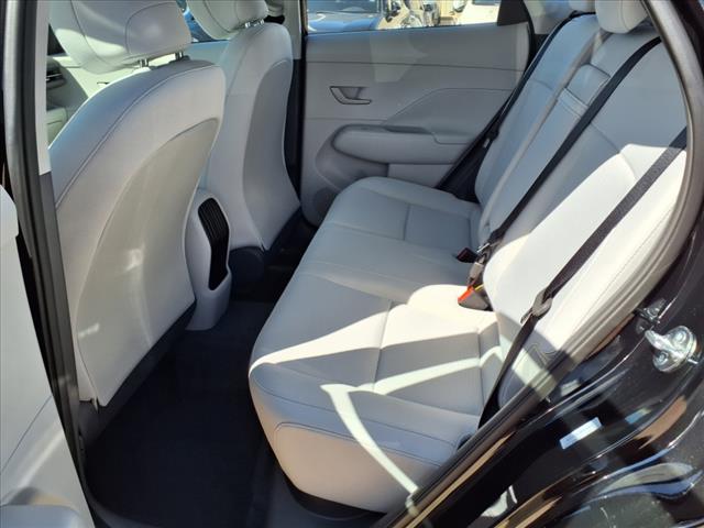 2025 Hyundai KONA SE